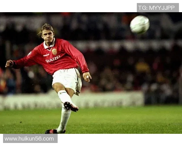 足球明星的成名绝技揭秘：那些让他们在绿茵场上闪耀的独特技能与瞬间